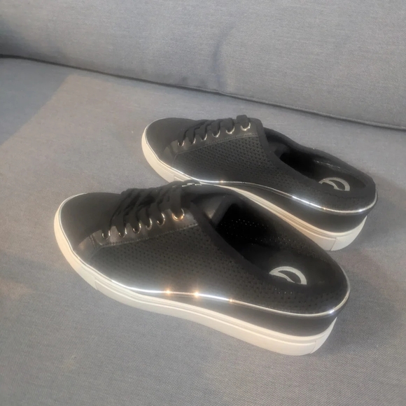 Wishbone Sneaker Mule Black And White Detail In Silver Size 9 - Picture 4 of 14